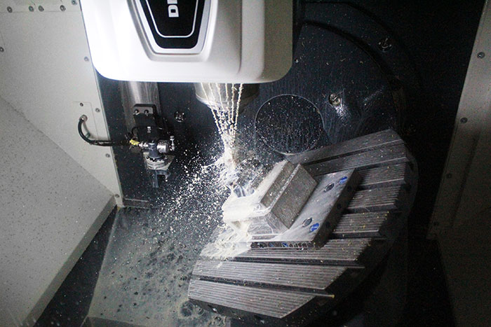 Bearbeitung in der DMG MORI CMX 50 U